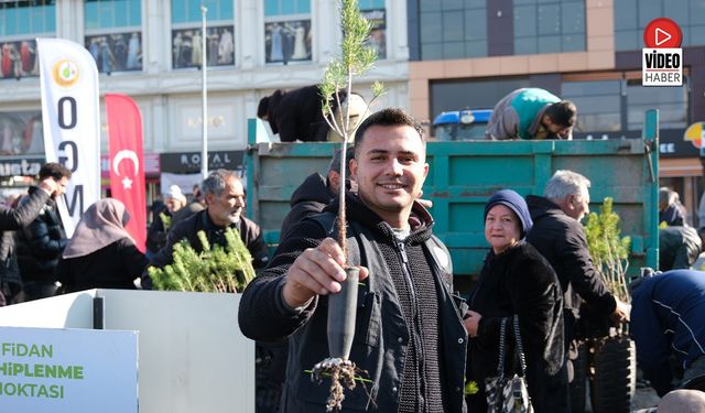 Dörtyolda Ücretsiz Fidan Dağıtımı Yapıldı