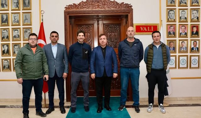 Snowboard Dünya Şampiyonası Heyeti Vali Aydoğdu’yu Ziyaret Etti