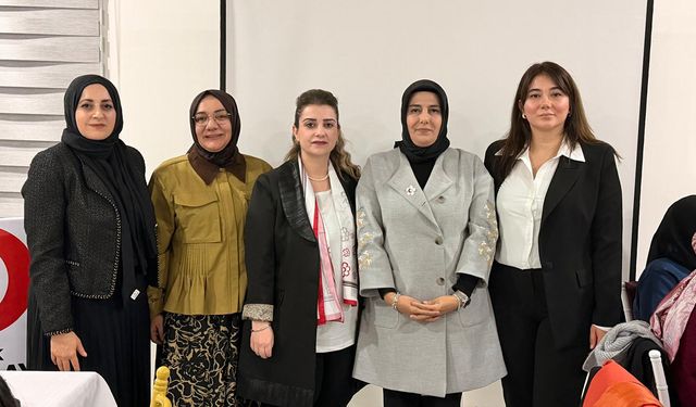 Siyasi Partilerin Kadın Kolları Gazze İçin Birlik Mesajı Verdi