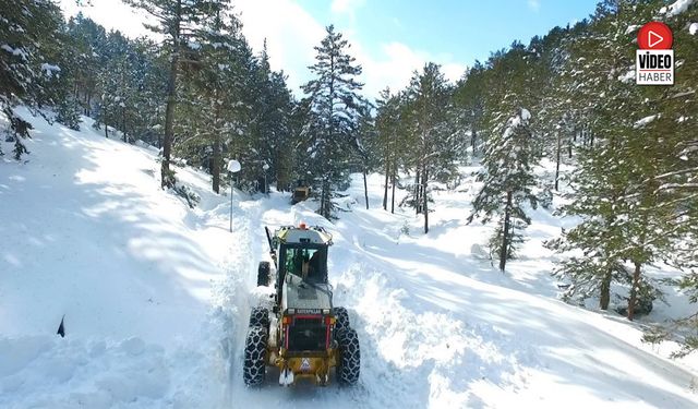 Erzincan'da 125 Köy Yolu Ulaşıma Kapandı