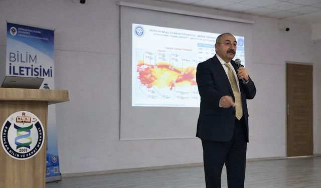 Erzincan'da Deprem Bilincini Artırmaya Yönelik Konferans Düzenlendi