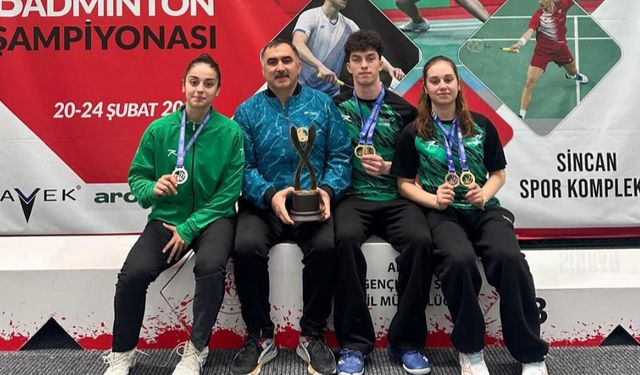 Erzincan Badminton’da Türkiye’nin Zirvesinde