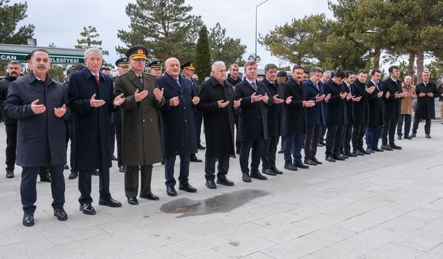 Garnizon Şehitliği Ziyaret Edildi