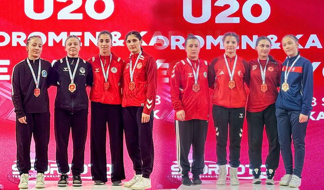 Erzincanlı Kadın Güreşçiler Milli Takım Yolunda