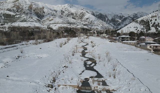 Zemheri Bitti, Erzincan'da Dereler Yeniden Akmaya Başladı