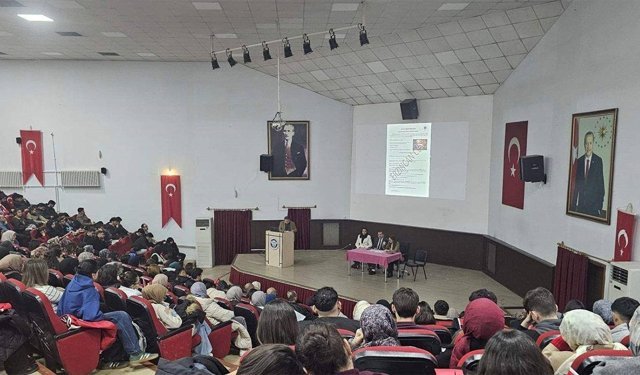Erzincan'da Üniversite Öğrencilerine 'SİBERAY' Semineri