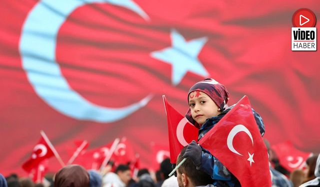 “Erzincan’ın Kalbi, Ay Yıldızın Gölgesinde Tek Yürek”