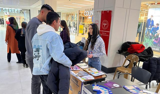 8 Mart Öncesi Kadına Yönelik Şiddete Karşı Farkındalık Standı