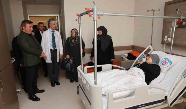 Vali Aydoğdu, Hastaların Durumu Hakkında Bilgi Aldı