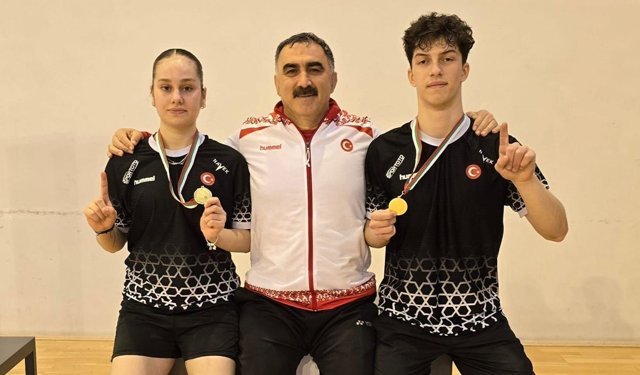 Erzincanlı Genç Badmintoncular Avrupa'da 3 Madalya Kazandı