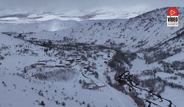 Refahiye’de Kar Kalınlığı 15 Santime Ulaştı