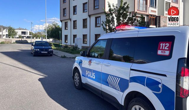 Erzincan'da 4'üncü Kattan Düşen Çocuk Ağır Yaralandı