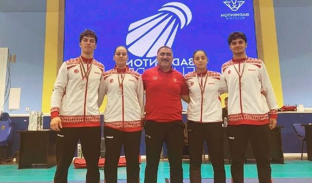 Erzincanlı Sporcular Bulgaristan'dan Madalyalarla Döndüler