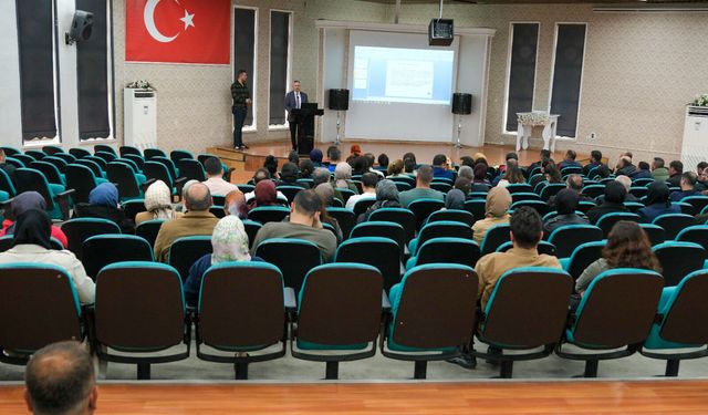Belediye Personeline EBYS ve İş Ahlakı Eğitimi