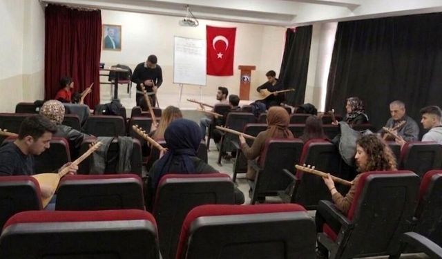 Tercan Halk Eğitim Merkezinde Kurslar İlgi Görüyor