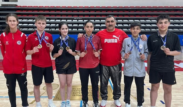 Erzincanlı Badmintonculardan Türkiye Şampiyonası’nda 9 Madalya