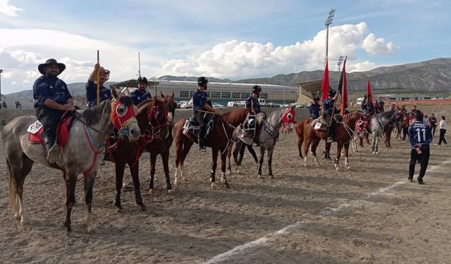 Erzincan’da Atlı Cirit Şampiyonu Belli Oldu