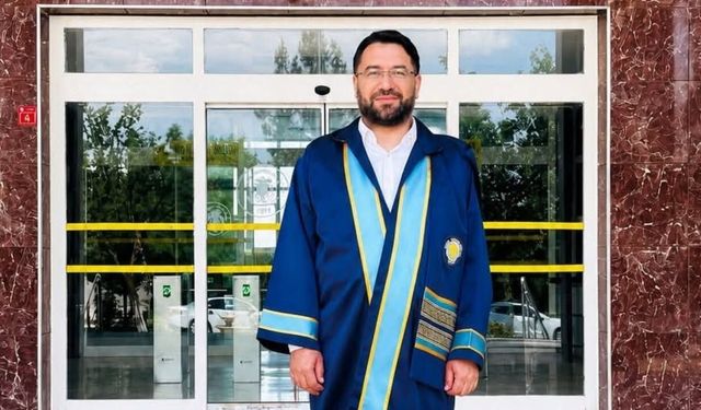 İl Müftüsü Akademik Doktora Unvanını Aldı