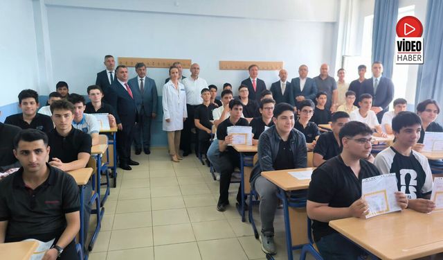 Erzincan'da 41 Bin 526 Öğrenci Karne Sevinci Yaşadı