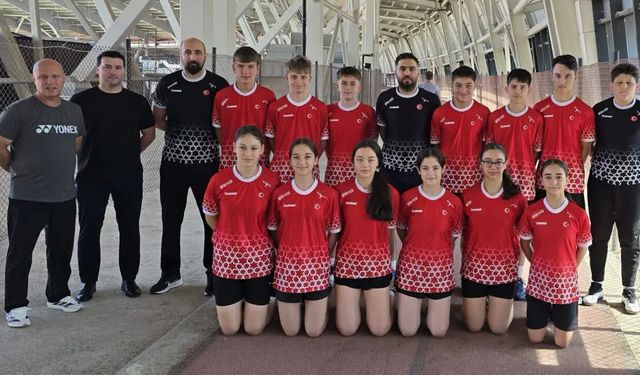 15 Yaş Altı Badminton Milli Takımı Erzincan'da Kampa Girdi