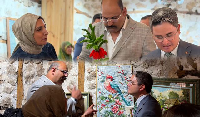 Kemaliye’de “Seni Yazdım” Sergisinin Açılışı Yapıldı