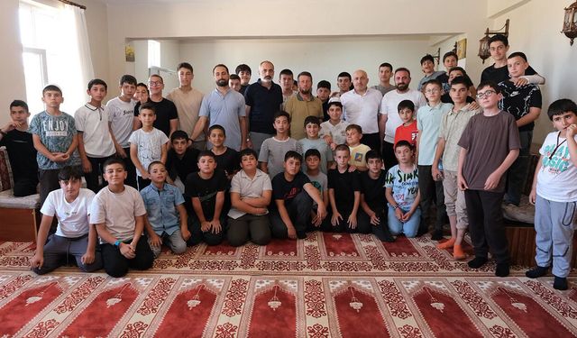 "Dijital Çağda Haya ile Hayat Bulmak"