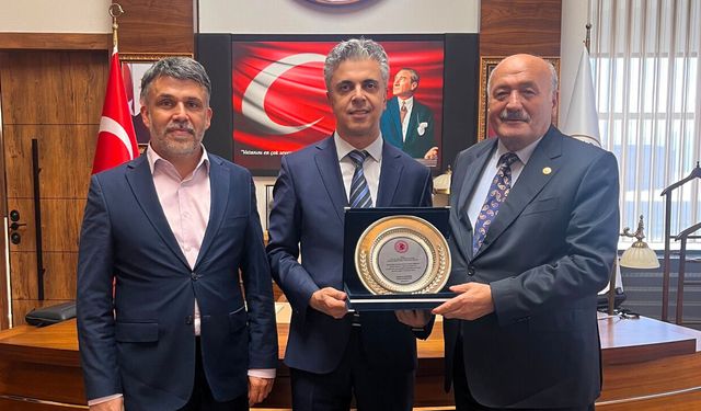 Milletvekili Karaman’dan Rektör Kuyrukluyıldız’a Hayırlı Olsun Ziyareti