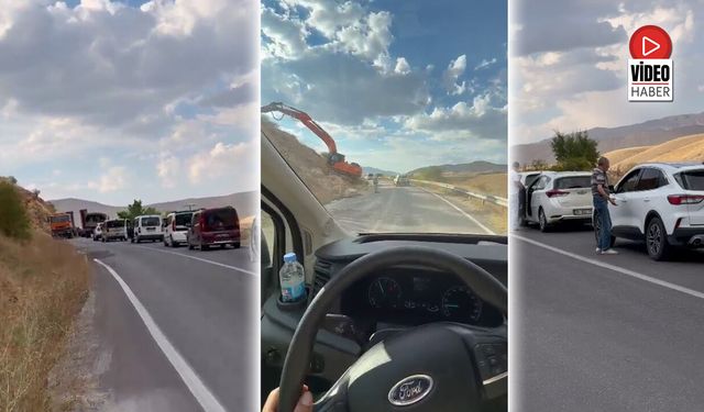 Erzincan-Kemah Yolunda Heyelan