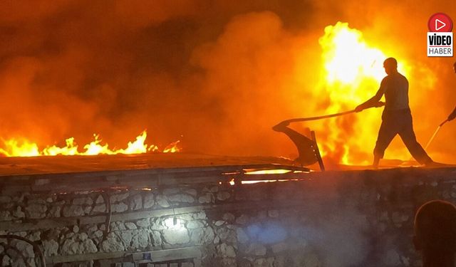 Erzincan'da Samanlık Alevlere Teslim Oldu
