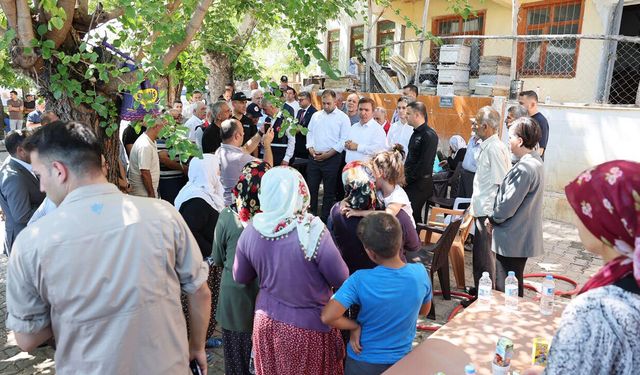 Vali Aydoğdu, Kışlacık Köyündeki Yangın Bölgesini Ziyaret Etti