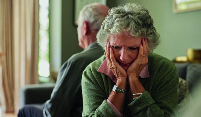 Demans ve Alzheimer İçin Erken Tanı Vurgusu