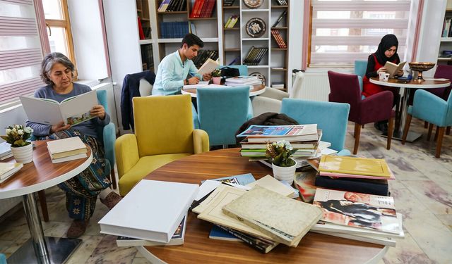 Dünya Okuma-Yazma Günü'nde Erzincan'ın Okuryazarlık Karnesi