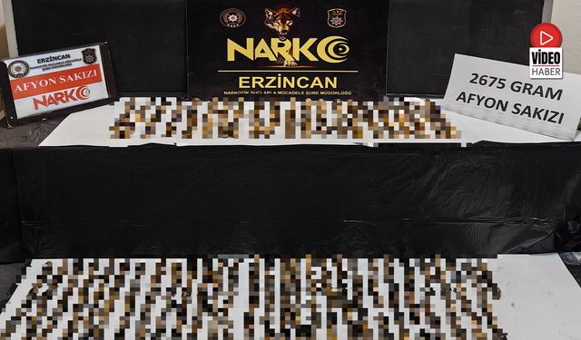Midelerinden 276 Kapsül Afyon Sakızı Çıktı