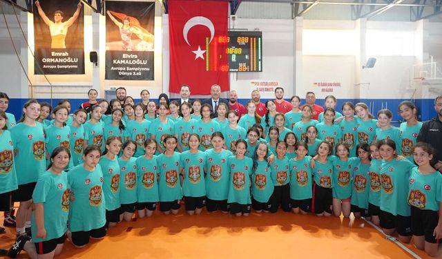 Üzümlü'de Milli Güreşçiler İçin Gelişim Kampı