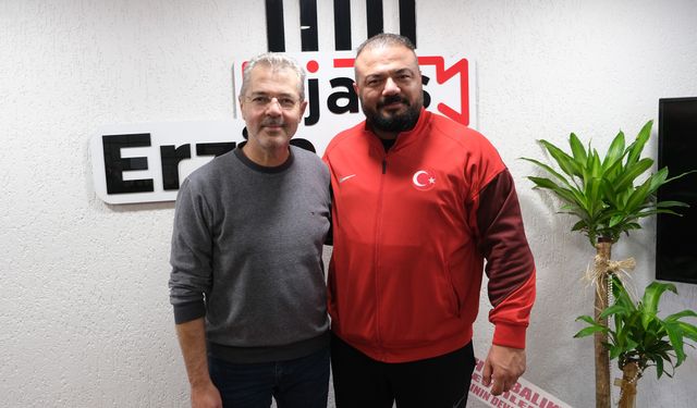 Eczacı Mustafa Edis’ten Serhat Sarıçiçek’e Tebrik Ziyareti