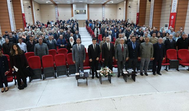 Erzincan’da Kamu Görevlilerine İletişim Eğitimi