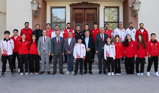 Vali Aydoğdu, Başarılı Sporcuları Kabul Etti