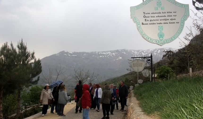 Kemaliye Mani Yoluna Turist Akını