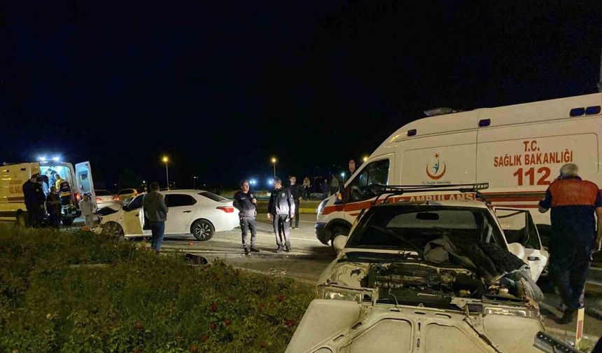 Erzincan’da trafik kazası: 7 yaralı