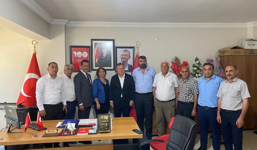 CHP Genel Başkan Yardımcısı Gökan Zeybek Erzincan’a Geldi