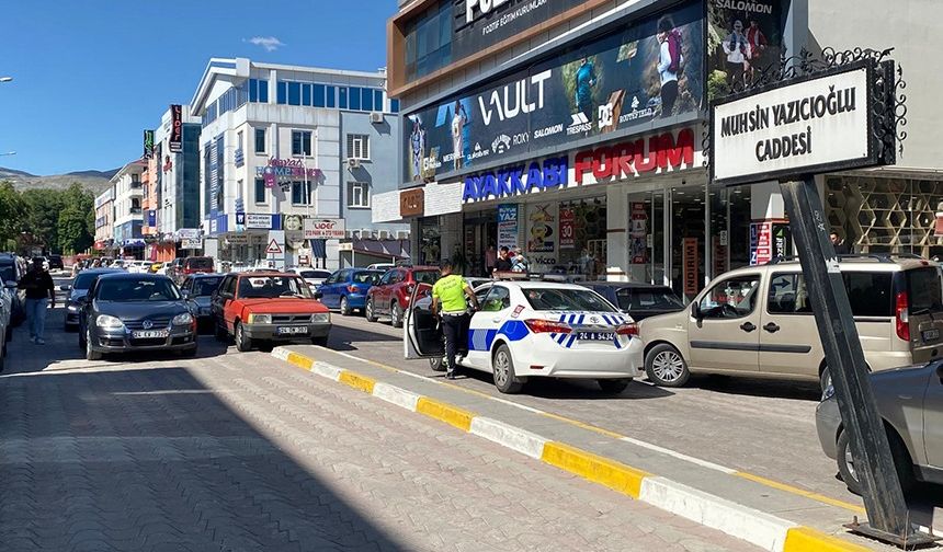 Muhsin Yazıcıoğlu Caddesinde "Orta Refüj Tuzağı"