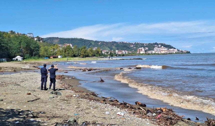 Trabzon’un Sürmene ilçesindeki selde kaybolan şahsı arama çalışmaları sürdürülüyor