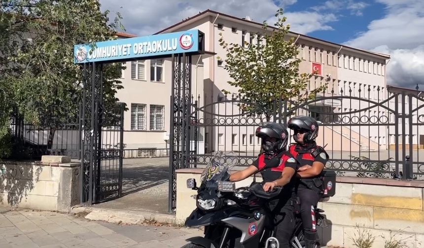 Polis ve Jandarma Ekiplerince Denetimler Sürüyor