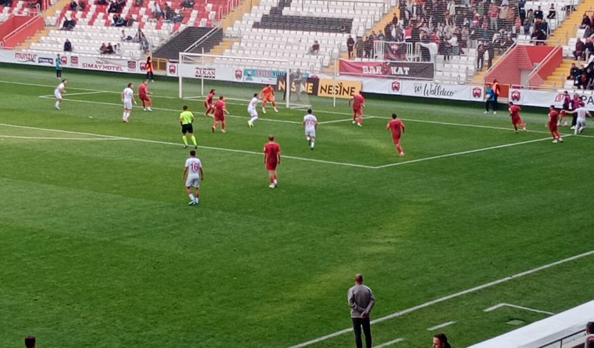 Erzincanspor-0  Isparta 32 spor-0