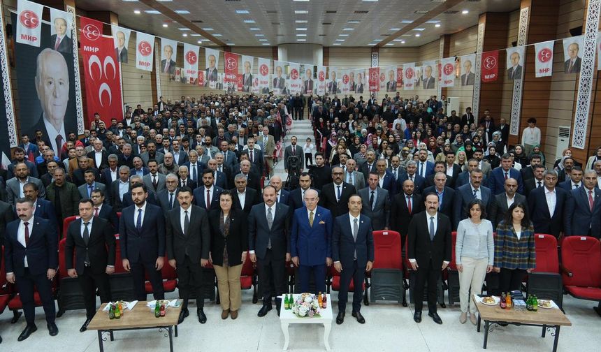 “Hilale Doğru Türkiye” Toplantısı Erzincan’da Düzenlendi