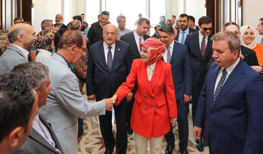 Bakan Mahinur Özdemir Erzincan’a Geldi