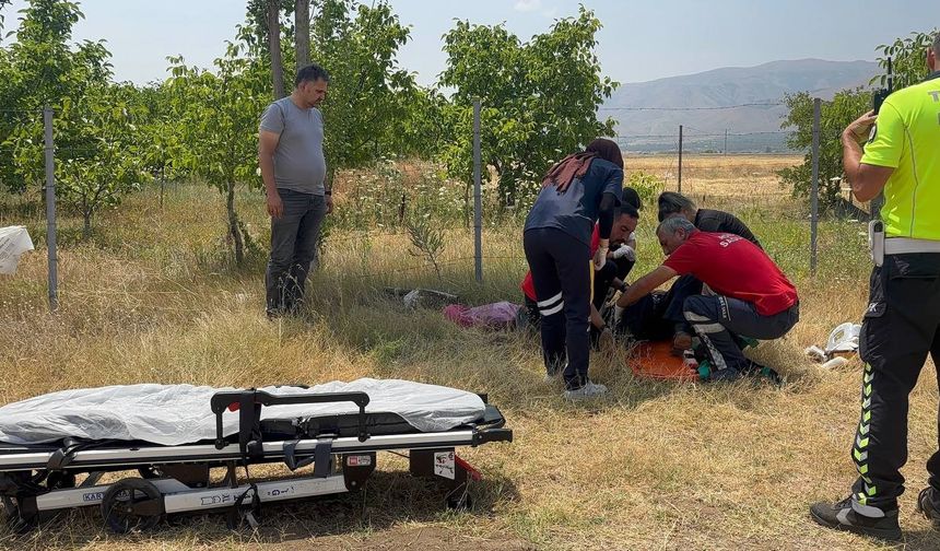 Erzincan’da şarampole uçan otomobilin sürücüsü yaralandı