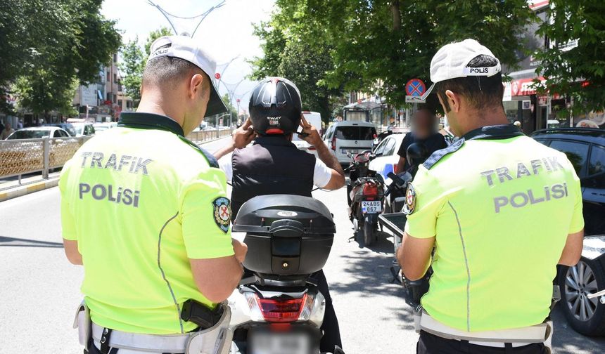 Erzincan’da Motosikletlilere Sıkı Denetim