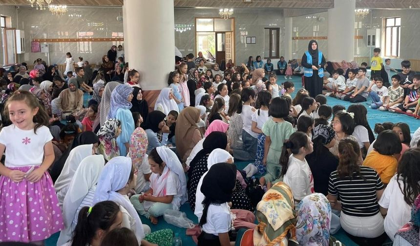 Cami Çocuk Buluşması