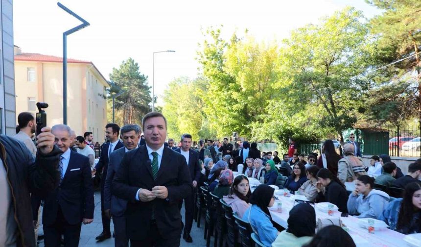 "Gençlik Programı" İle 847 EBYÜ Öğrencisi Maddi Destek Alacak